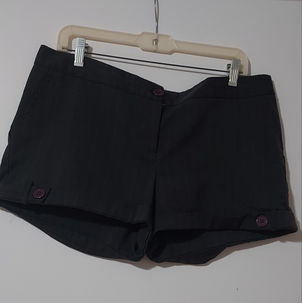 Zinc Women's Grey With Blue Pinstripe Shorts